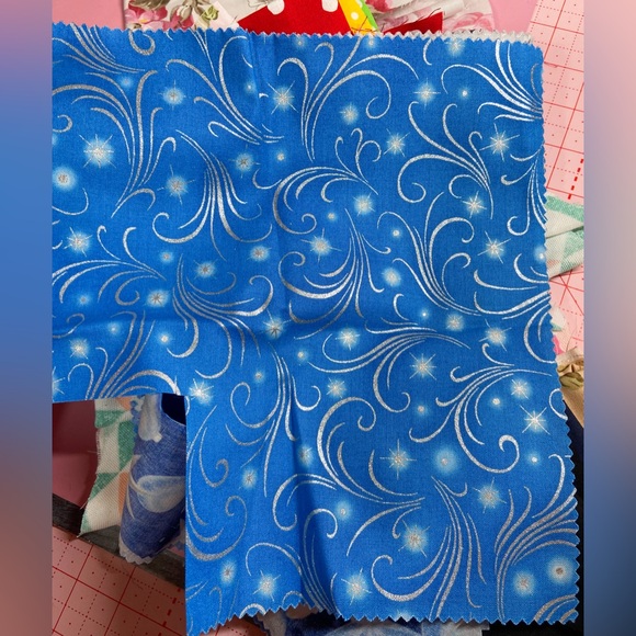 Lot of Designer Fabric Scraps for Quilting & Sewing Projects, Crafts Almost 2lbs - Picture 8 of 11